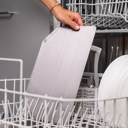 •	Titan Schneidebrett ohne Mikroplastik
•	hygienisches Schneidebrett aus Titan
